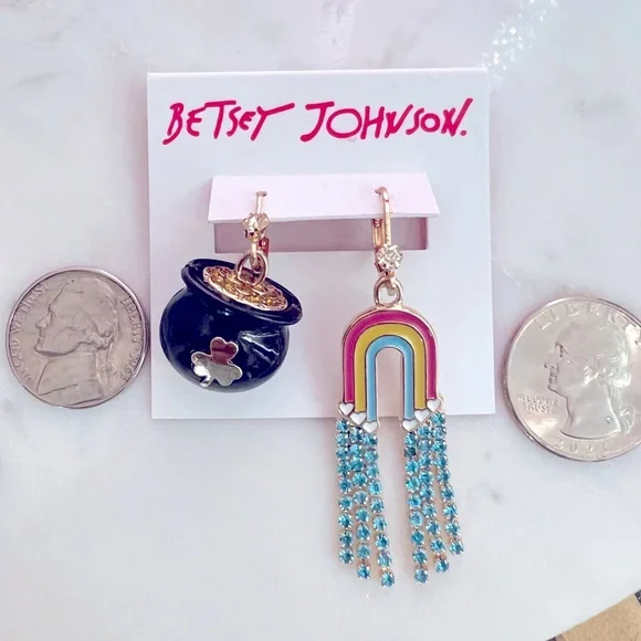 New Betsey Johnson KITSCH LUCK OF THE IRISH earrings - Picture 10 of 12